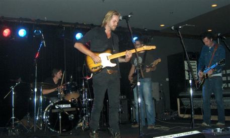Flying Eyes - Thin Lizzy Tribute Band